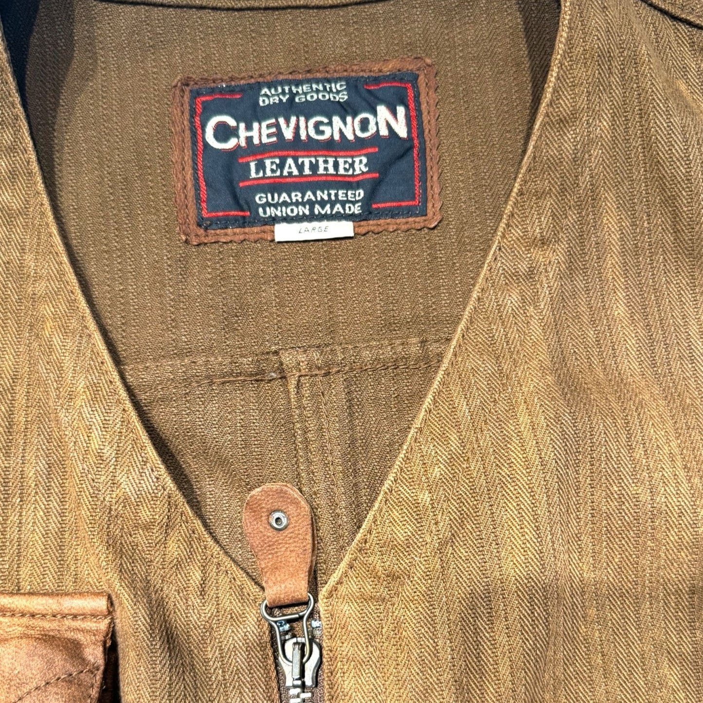 Chevignon Venitage leather vest